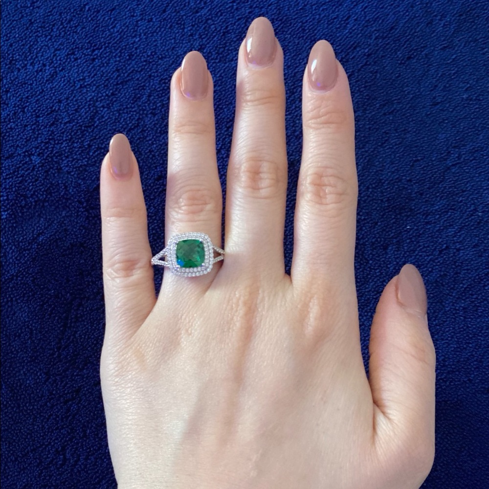 💥Emerald & White Sapphire Ring in Sterling Silver